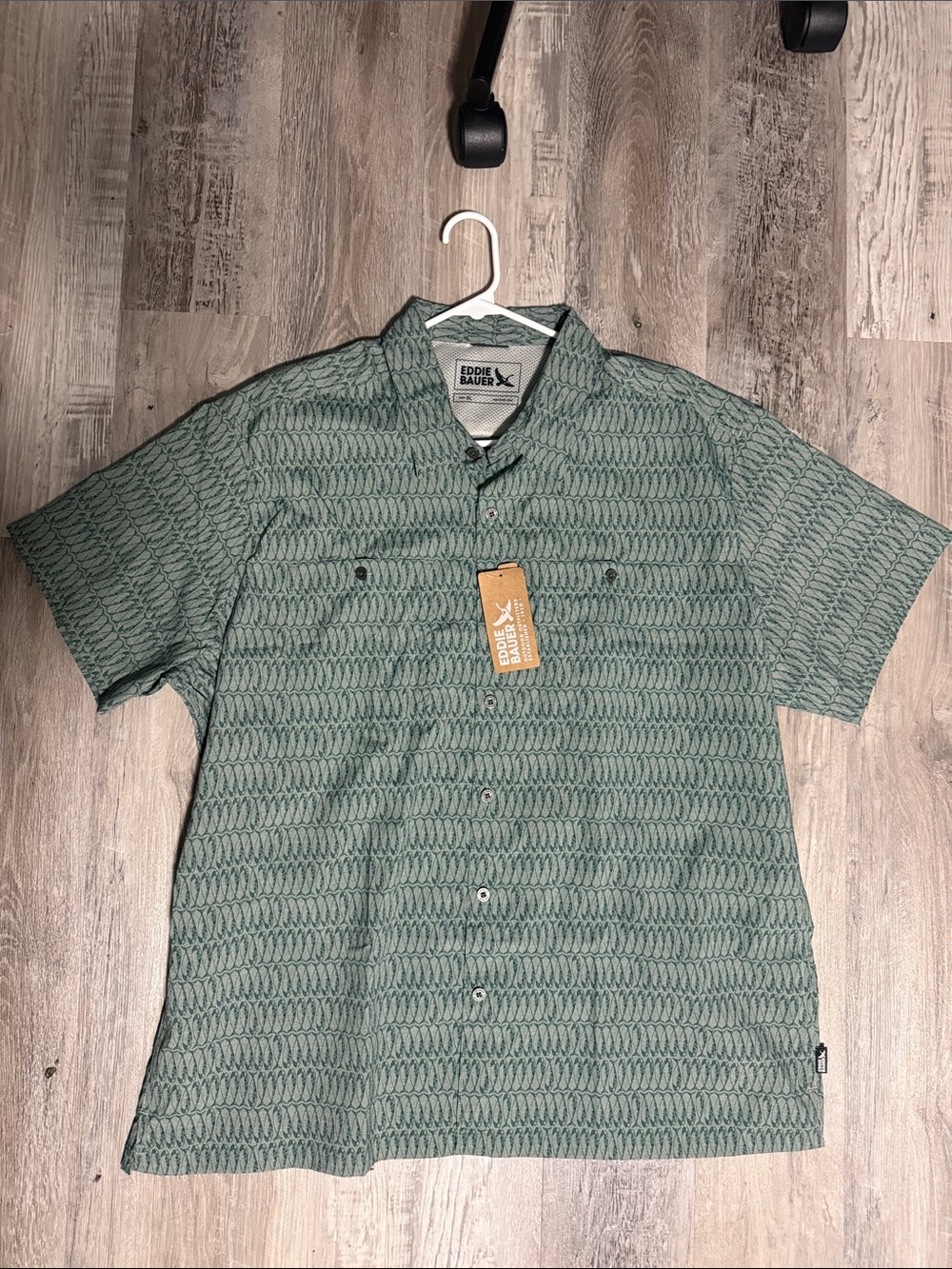 Eddie Bauer Short-Sleeve Teal Green Patterned Button-Down Shirt